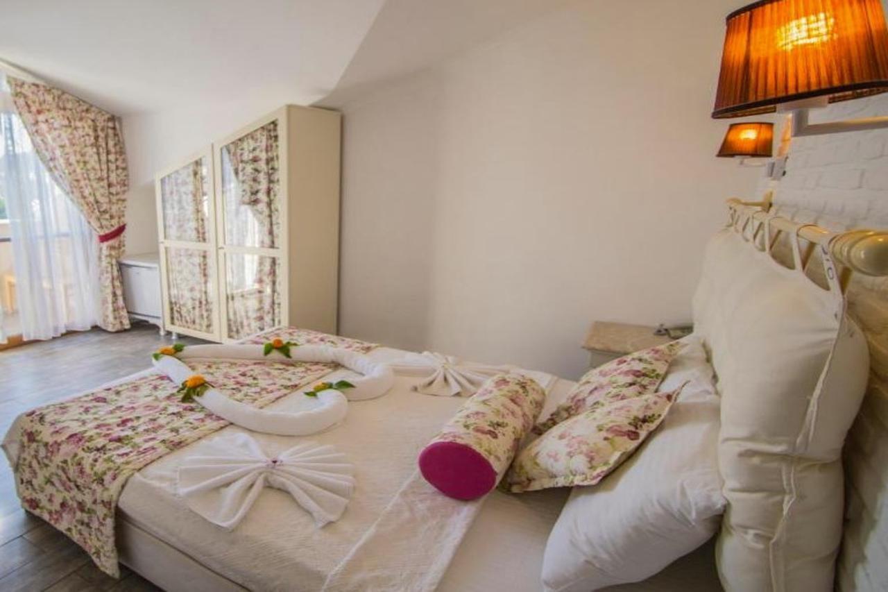 Ata Lagoon Beach Hotel Oludeniz Exterior photo