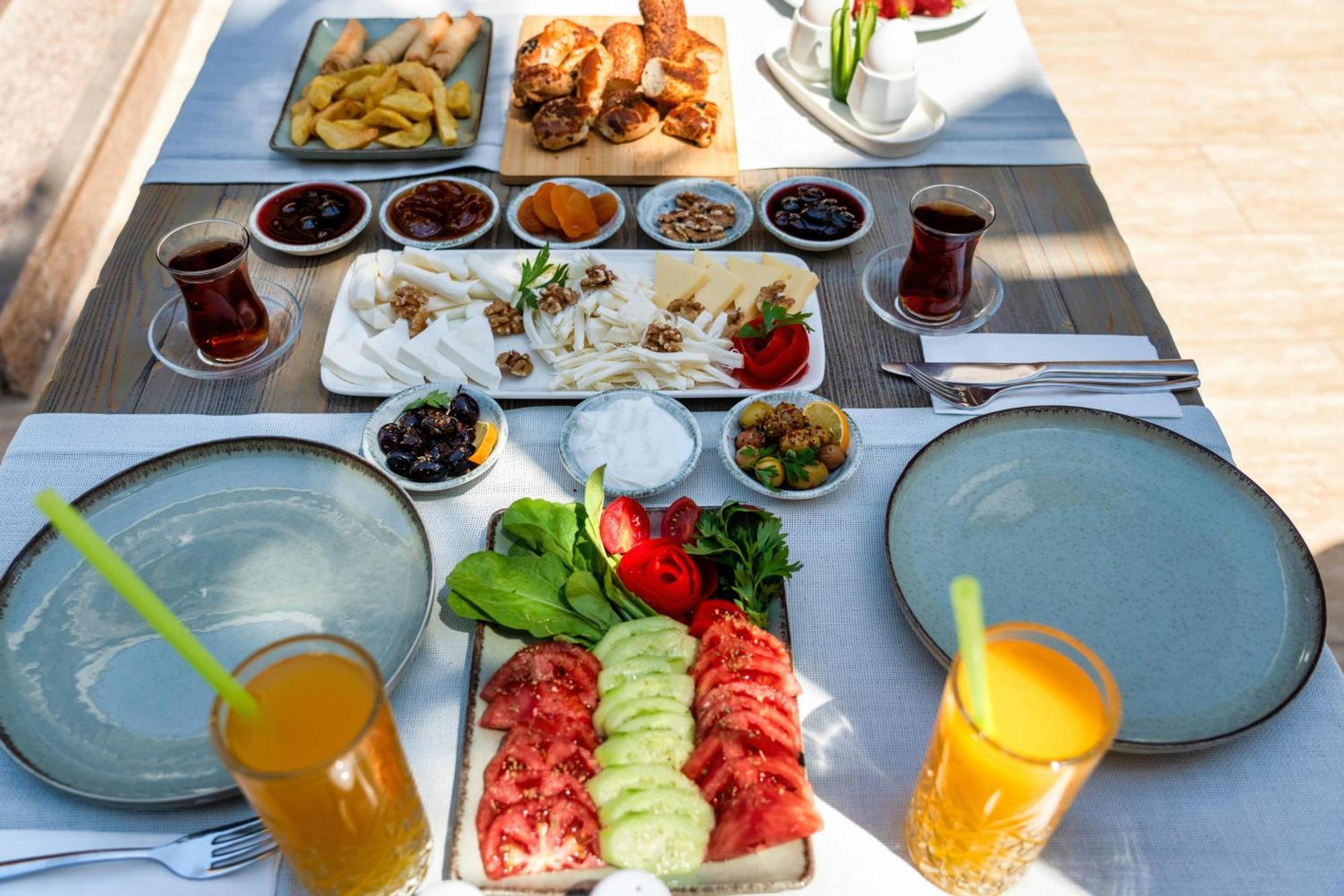 Ata Lagoon Beach Hotel Oludeniz Exterior photo
